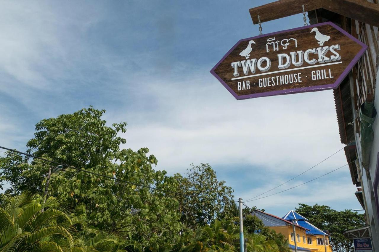 Two Ducks Hotel Koh Rong Sanloem Exterior photo